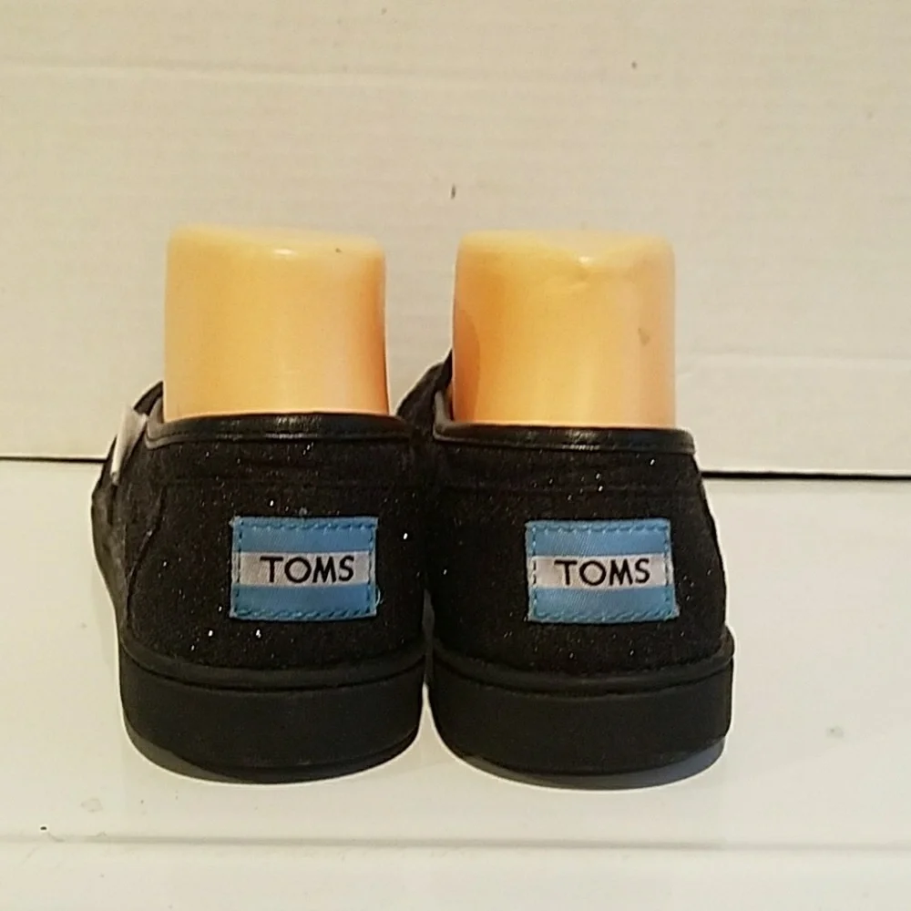 LADIES TOMS BLACK SPARKLE FLATS (SZ 4)